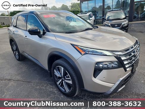 Used 2024 Nissan Rogue SL w/ SL Premium Package AWD/4WD image 2