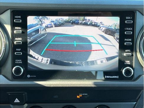 Used 2020 Toyota Tacoma TRD Sport image 12