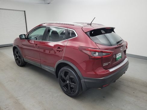 Used 2020 Nissan Rogue Sport SL FWD image 3