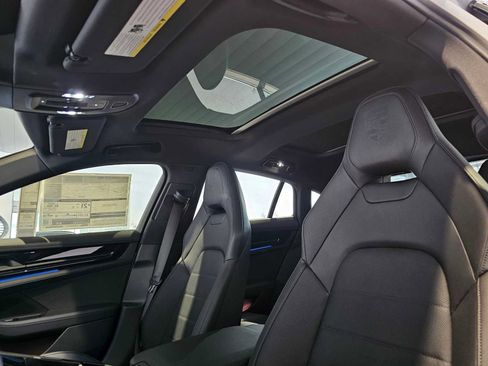 New 2025 Porsche Panamera 4 image 26
