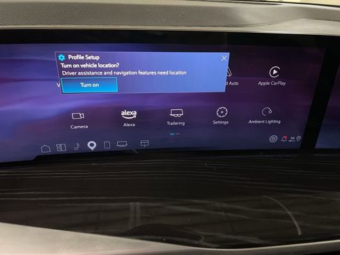 Used 2025 Cadillac Escalade ESV Sport w/ Touring Package AWD/4WD image 10