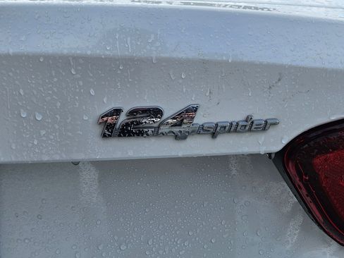 Used 2018 FIAT 124 Spider Lusso image 26