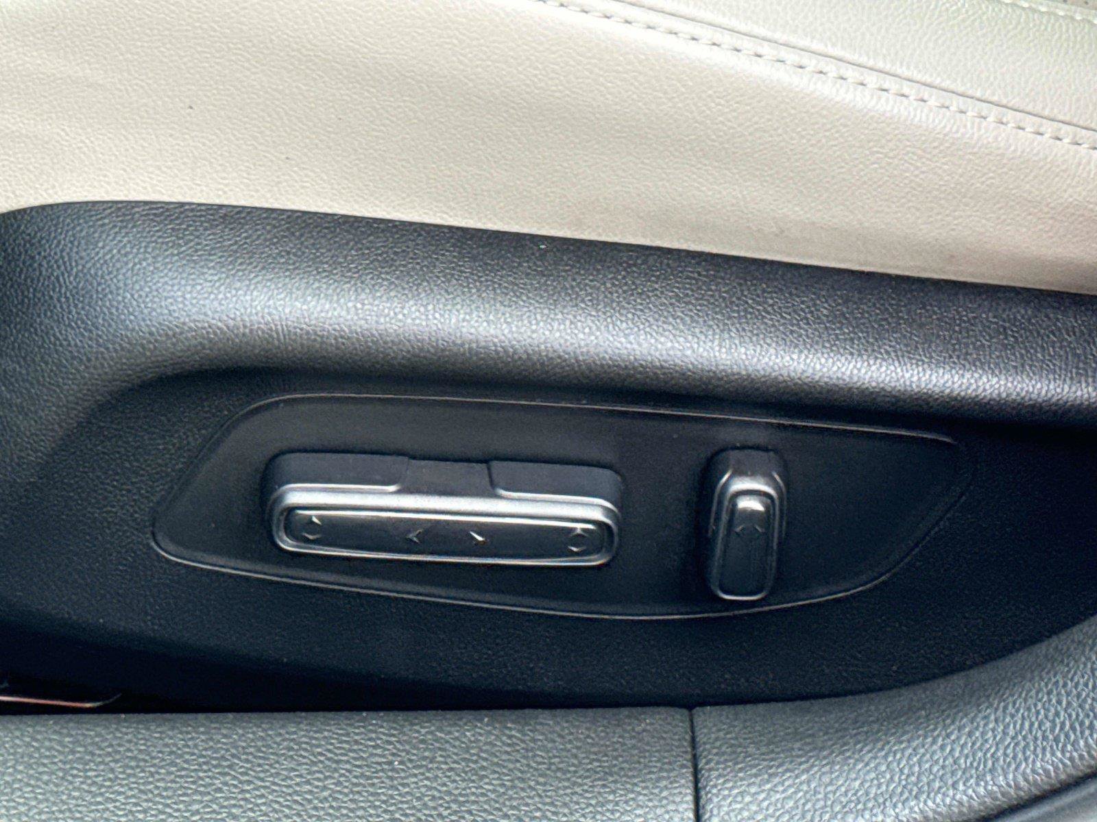 Certified 2024 Honda Civic EX-L image 18