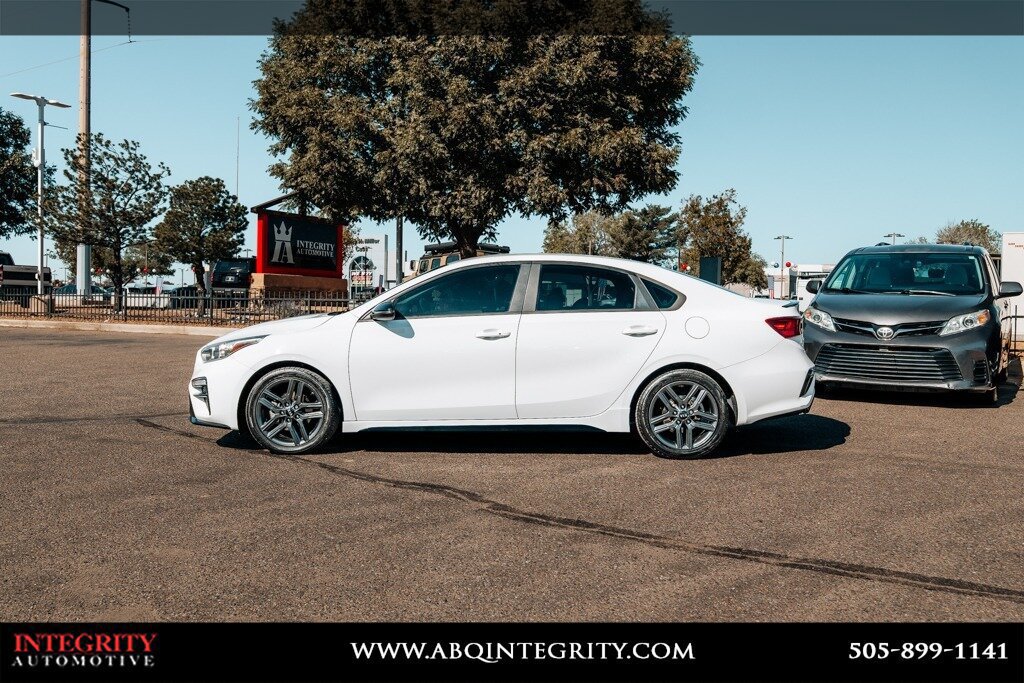 Used 2021 Kia Forte GT-Line FWD image 4