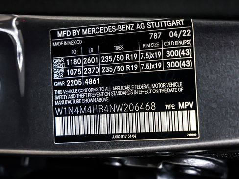 Used 2022 Mercedes-Benz GLB 250 4MATIC image 24