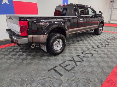 Used 2022 Ford F350 King Ranch w/ King Ranch Ultimate Package image 18