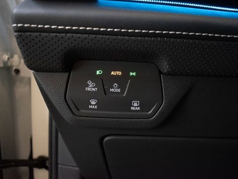 Used 2024 Volkswagen Atlas SEL Premium R-Line AWD/4WD image 20