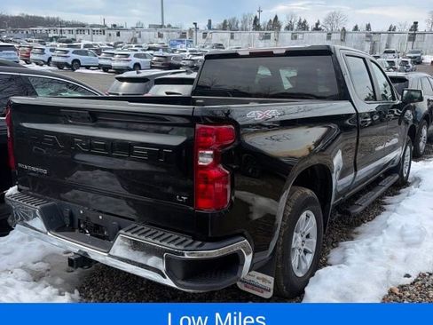 Used 2023 Chevrolet Silverado 1500 LT image 3