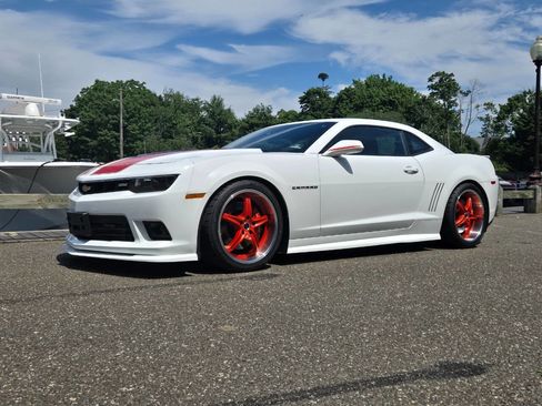 Used 2014 Chevrolet Camaro SS w/ RS Package image 28