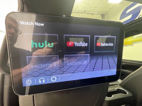 Used 2023 GMC Yukon AT4 AWD/4WD image 15