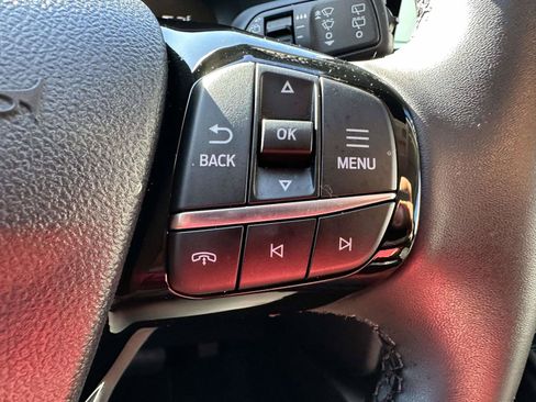 Used 2025 Ford Escape SE FWD image 18