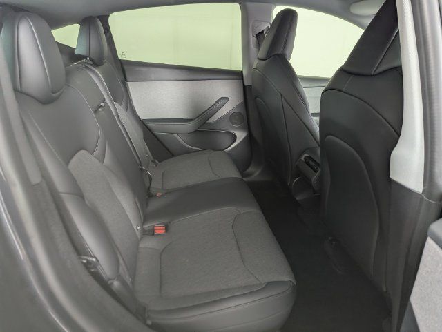 Used 2026 Tesla Model Y 2WD image 24