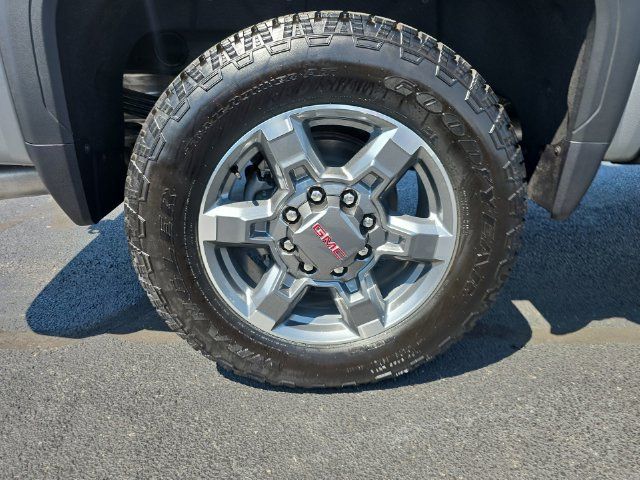 Used 2025 GMC Sierra 2500 SLT w/ SLT Premium Package AWD/4WD image 34