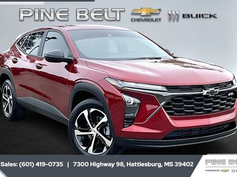 Used 2024 Chevrolet Trax RS w/ Driver Confidence Package image 1