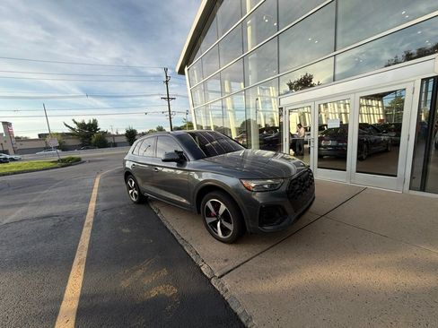 Used 2024 Audi Q5 2.0T Premium Plus w/ Premium Plus Package AWD/4WD image 1