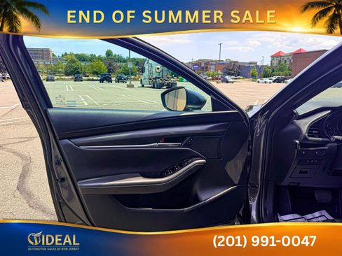 Used 2023 MAZDA MAZDA3 s FWD image 11