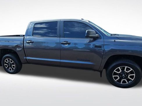 Used 2016 Toyota Tundra Limited image 9