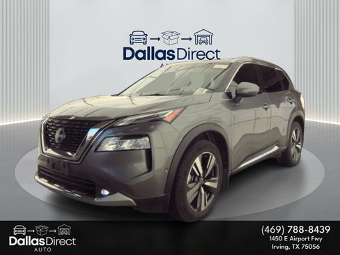Used 2022 Nissan Rogue Platinum w/ Head-Up Display Package image 2