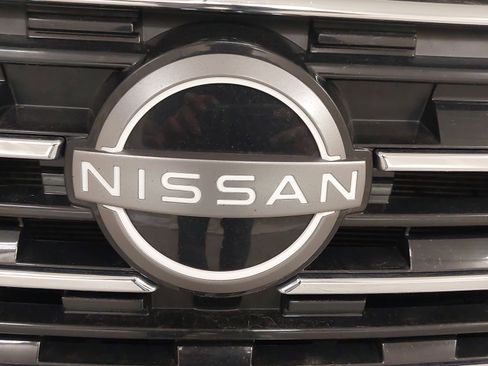 Used 2024 Nissan Rogue SV AWD/4WD image 31