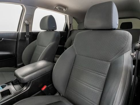 Used 2019 Kia Sorento L FWD image 9