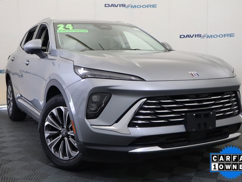 Used 2024 Buick Envision Preferred image 2