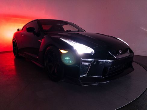 Used 2020 Nissan GT-R Premium w/ Premium Interior Package AWD/4WD image 60