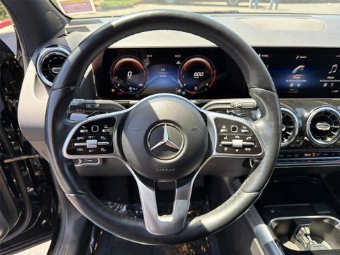 Used 2023 Mercedes-Benz GLA 250 4MATIC image 16