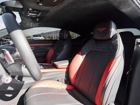 Used 2023 Bentley Continental GT S image 40