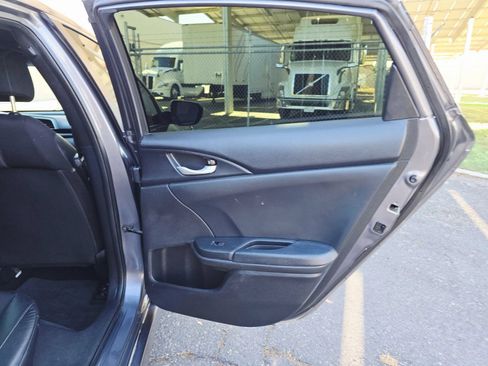 Used 2020 Honda Civic Sport image 32