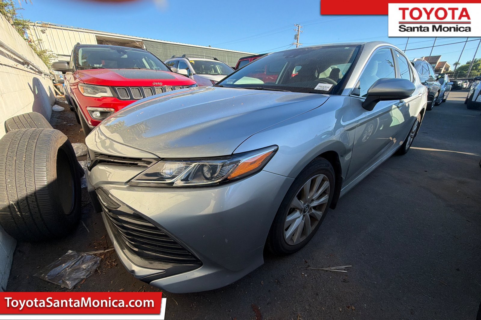 Used 2020 Toyota Camry LE FWD image 1