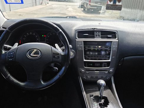 Used 2009 Lexus IS 250 RWD image 9