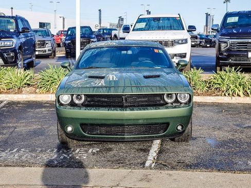 Certified 2022 Dodge Challenger SXT w/ Blacktop Package image 3