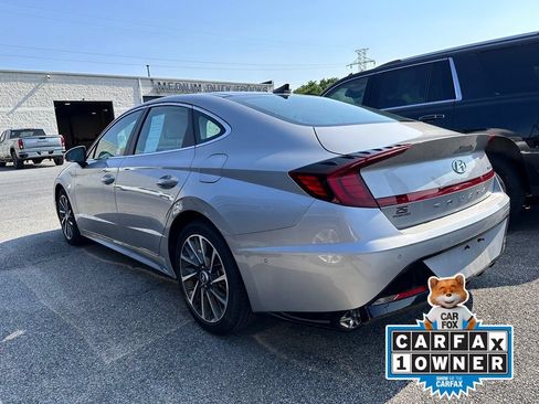 Used 2023 Hyundai Sonata Limited FWD image 3