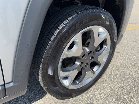 Used 2022 Jeep Compass Limited AWD/4WD image 41