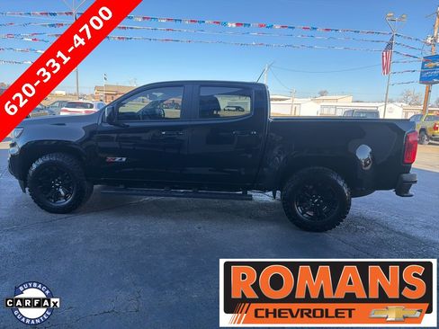 Used 2021 Chevrolet Colorado Z71 w/ Z71 Midnight Edition image 6