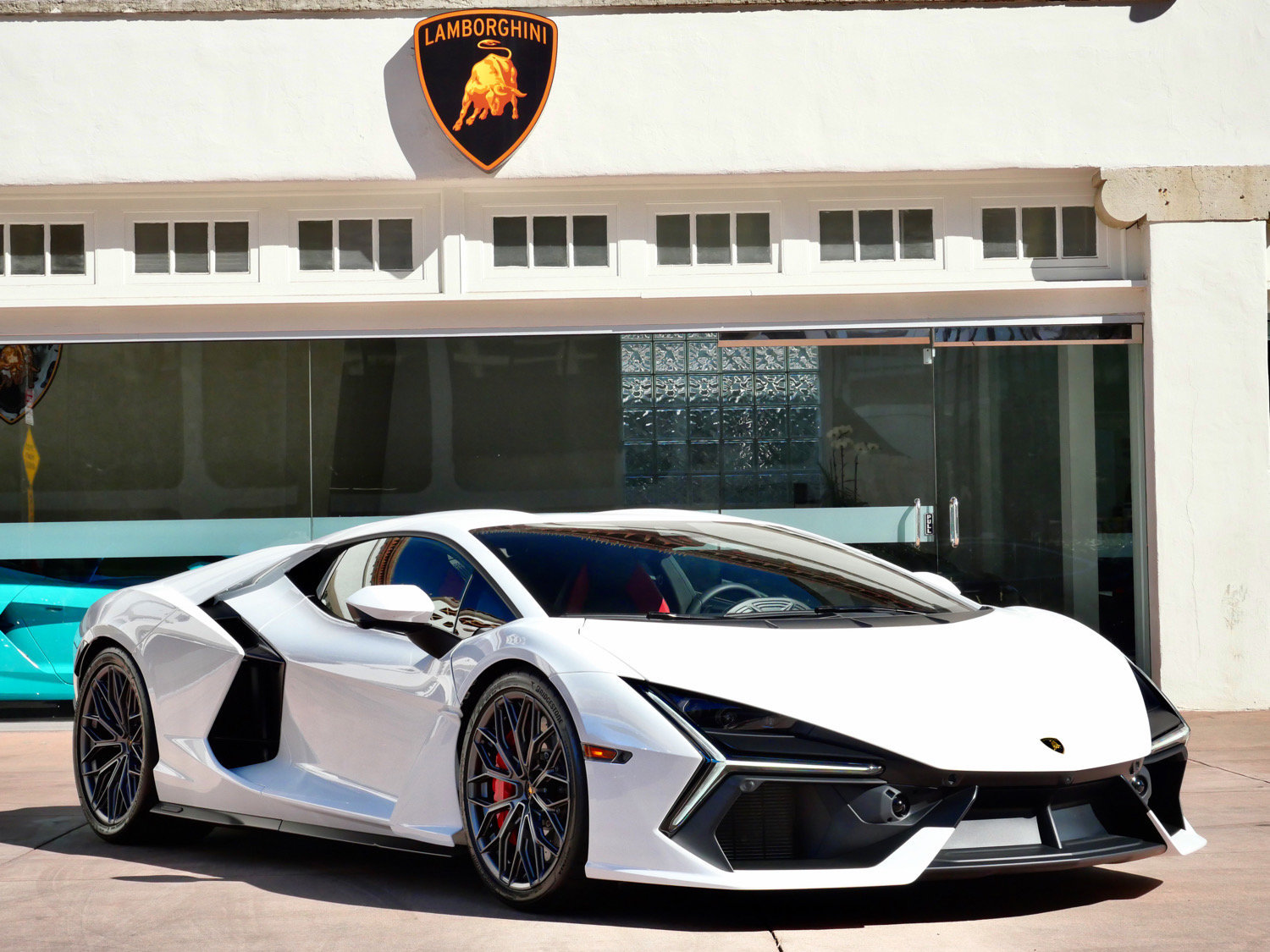 Used 2024 Lamborghini Revuelto AWD/4WD image 1