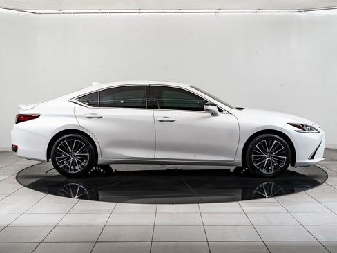 Used 2022 Lexus ES 250 w/ Premium Package image 11