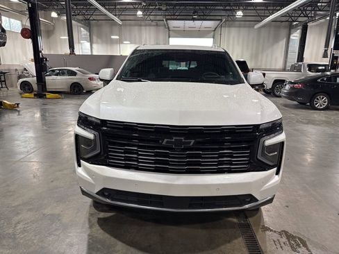 Certified 2025 Chevrolet Tahoe High Country w/ Sun And Tow Package AWD/4WD image 8