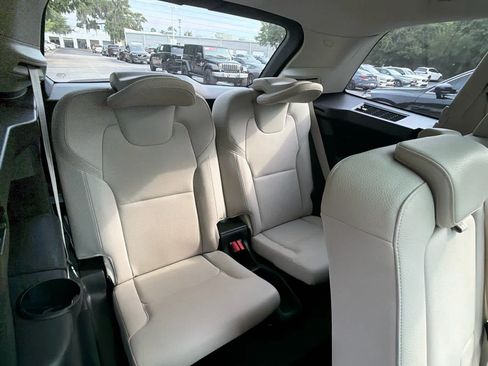 Used 2023 Volvo XC90 B6 Plus w/ Protection Package Premier AWD/4WD image 24