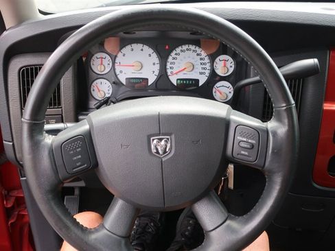 Used 2005 Dodge Ram 1500 Truck SLT w/ Daytona Edition Group image 18