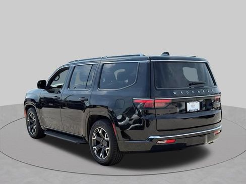 Used 2024 Jeep Wagoneer Series III AWD/4WD image 7