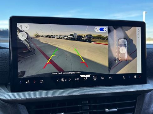 New 2026 Ford Explorer Platinum image 43