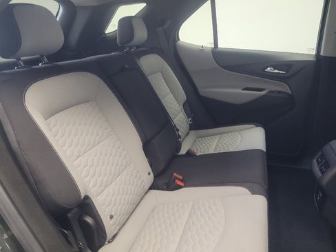 Used 2021 Chevrolet Equinox LS w/ LS Convenience Package image 19