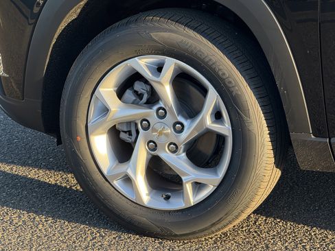 New 2026 Chevrolet Trax LS w/ LS Convenience Package image 31