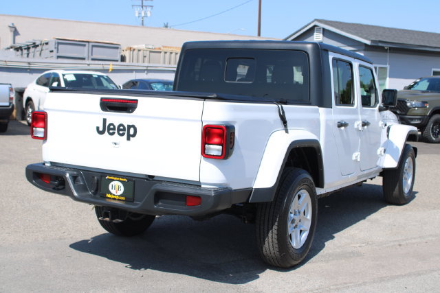 Used 2022 Jeep Gladiator Sport AWD/4WD image 5