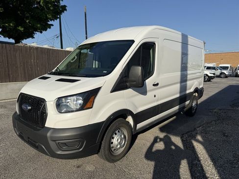 Used 2024 Ford Transit 250 148 Medium Roof Extended AWD image 17