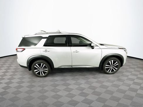 Certified 2023 Nissan Pathfinder Platinum AWD/4WD image 12