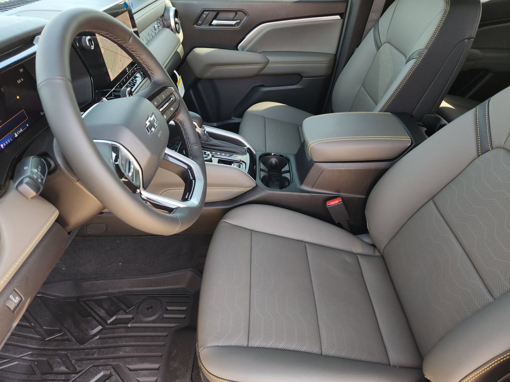 New 2026 Chevrolet Colorado ZR2 w/ Technology Package AWD/4WD image 10