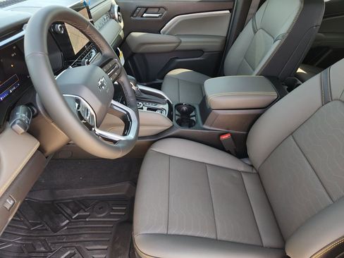 New 2026 Chevrolet Colorado ZR2 w/ Technology Package image 10