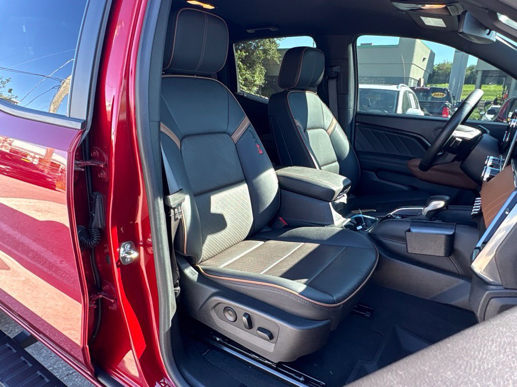 Used 2023 GMC Canyon AT4 w/ AT4 Premium Package AWD/4WD image 21